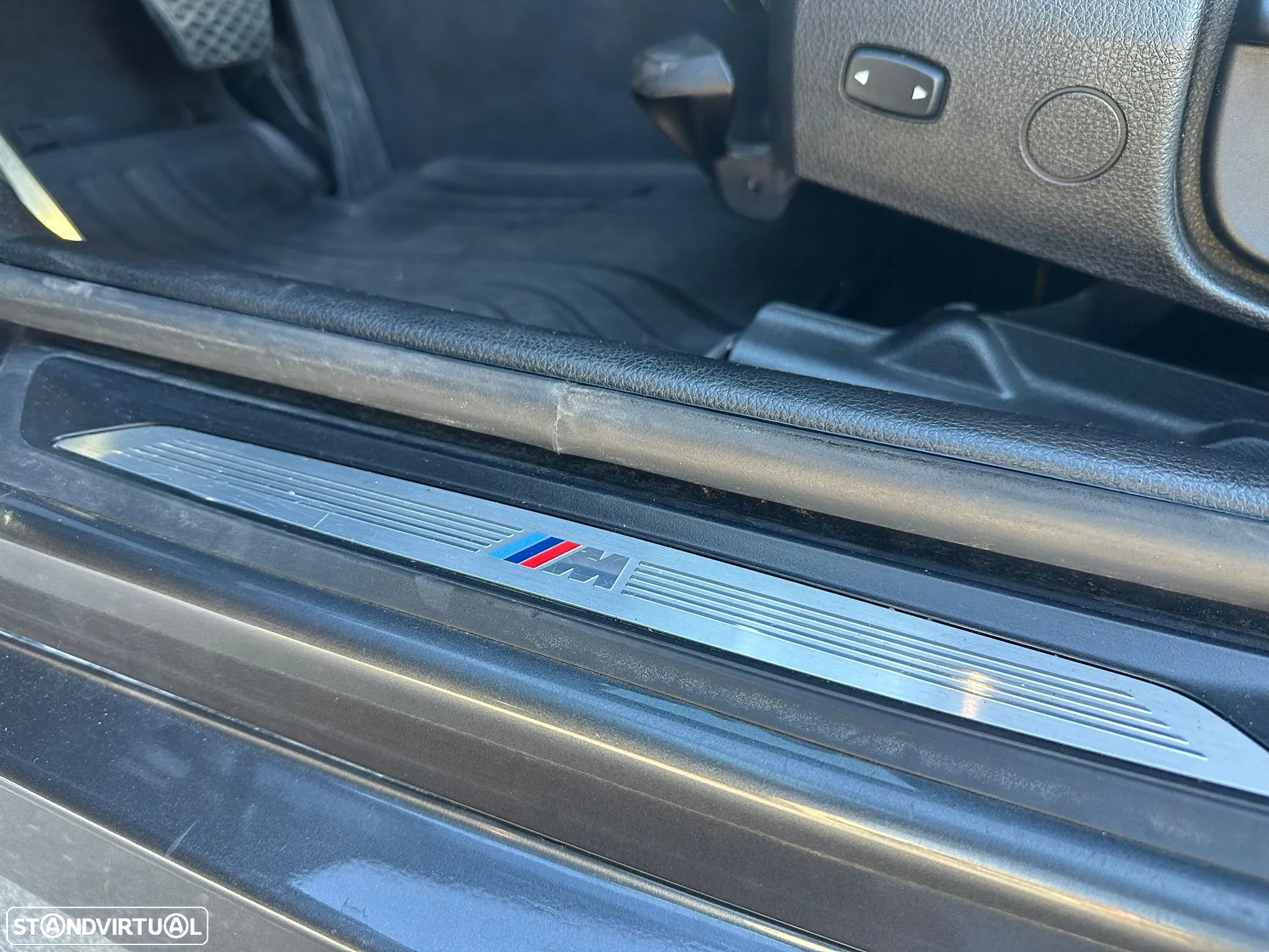 BMW 330 e iPerformance Pack M Shadow - 25