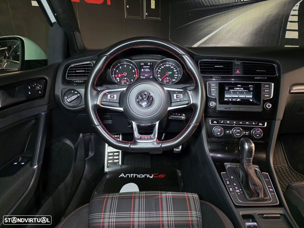 VW Golf 2.0 TSi GTi DSG - 15