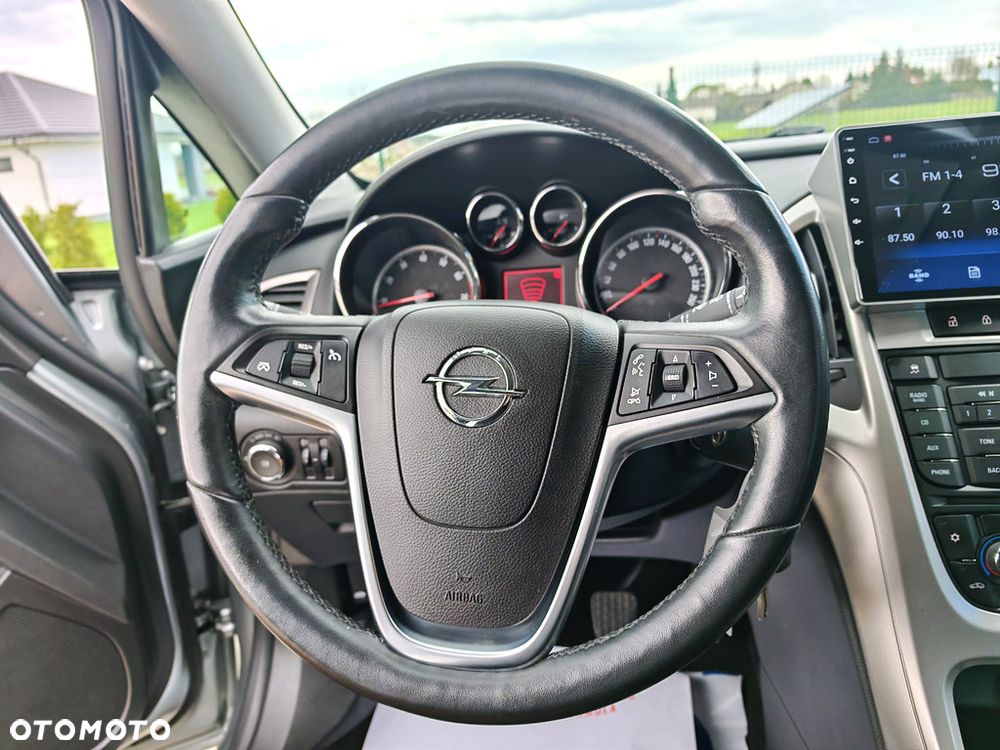 Opel Astra 1.4 Turbo Edition - 30