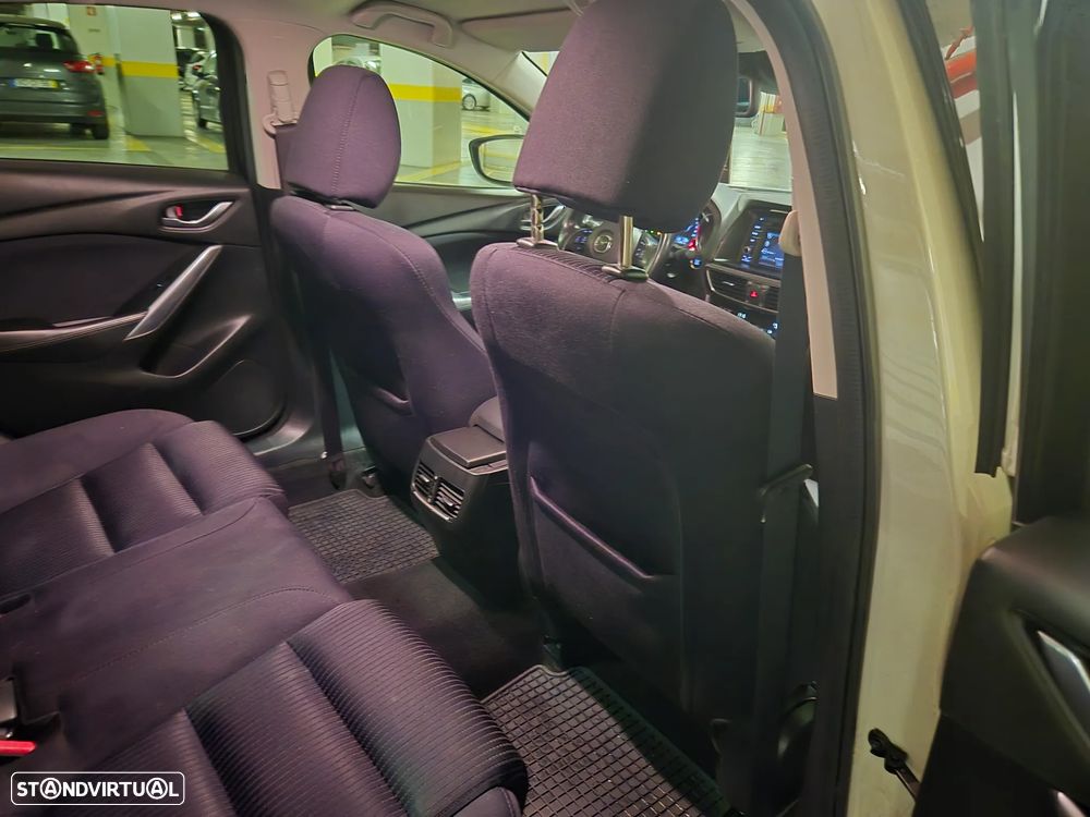 Mazda 6 2.2 SKY-D Evolve Navi 104g - 40