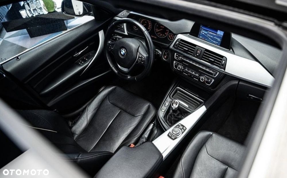 BMW Seria 3 318d Modern Line - 15