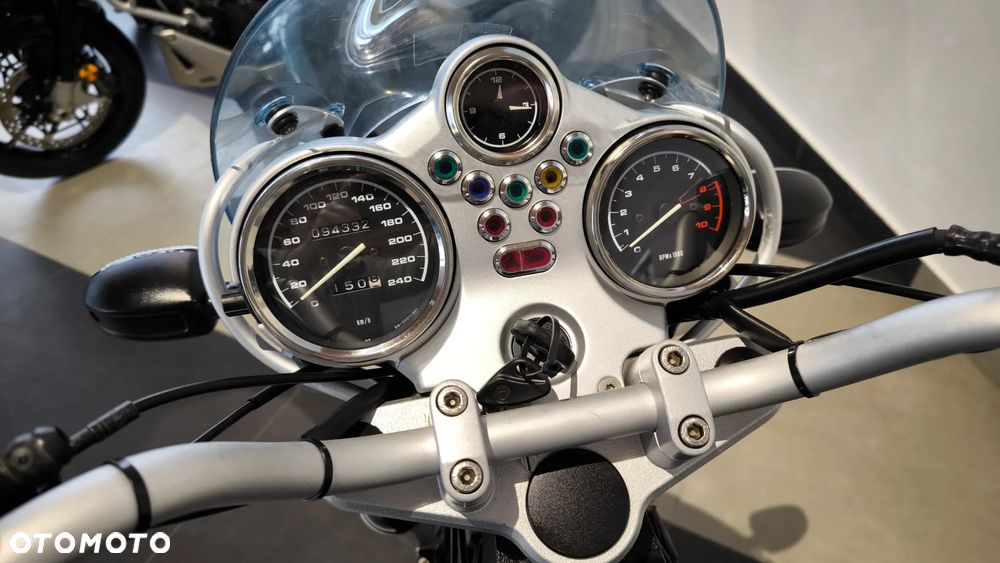 BMW R - 22