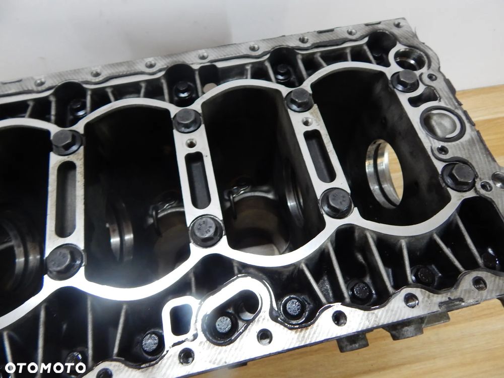 Blok silnika 2.4 D5 D5244T Volvo XC60 xc60 I s60 s80 v70 08-17 Łuków części - 10