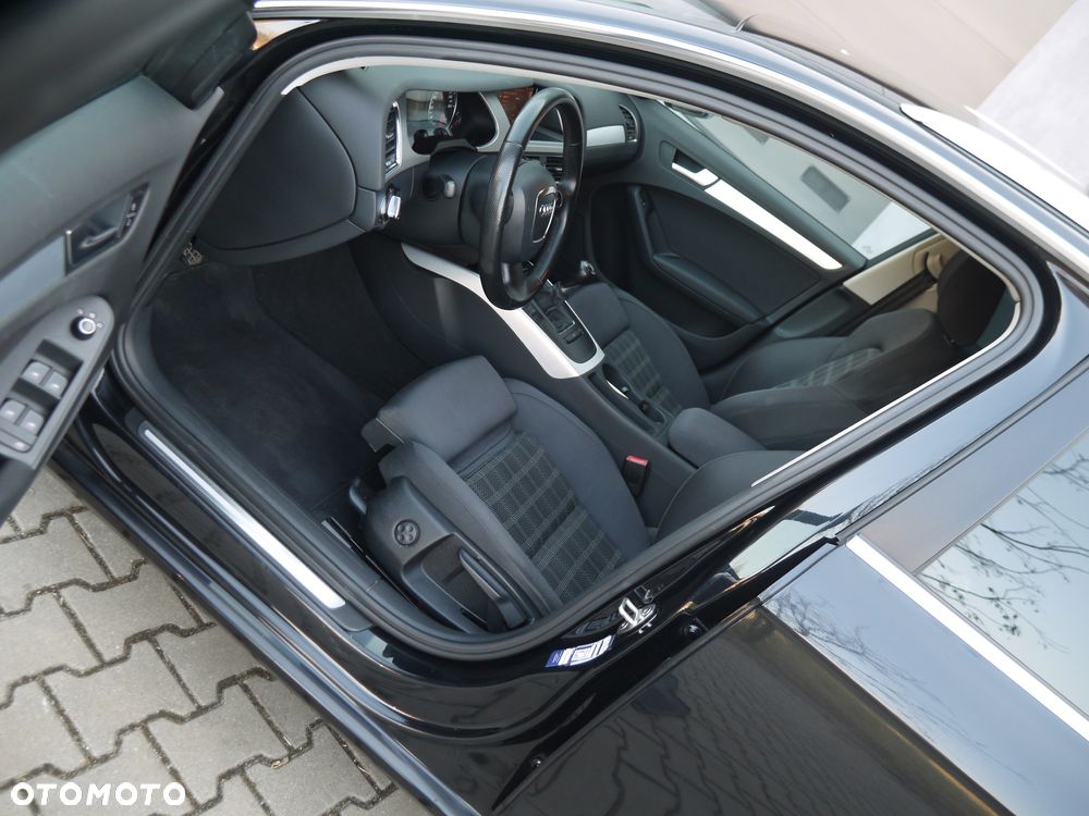 Audi A4 Avant - 13