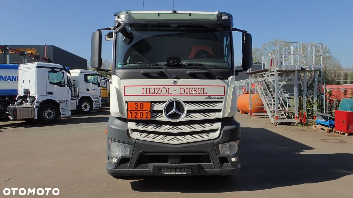 Mercedes-Benz Antos - 8