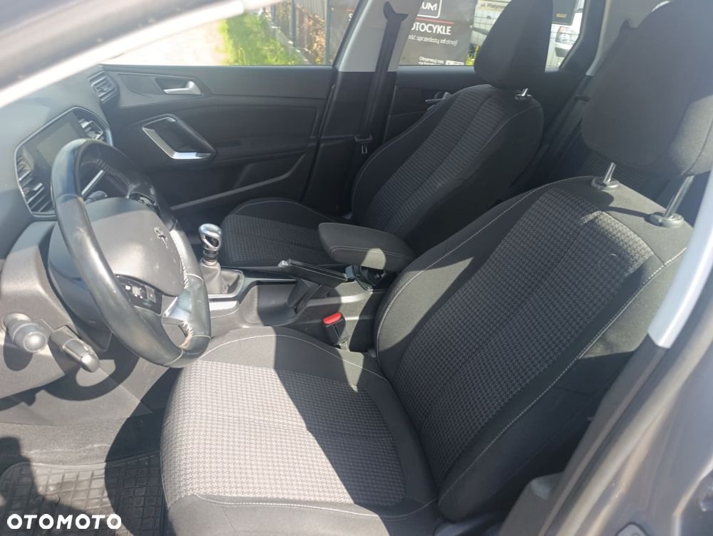 Peugeot 308 1.5 BlueHDi Allure Pack S&S - 9