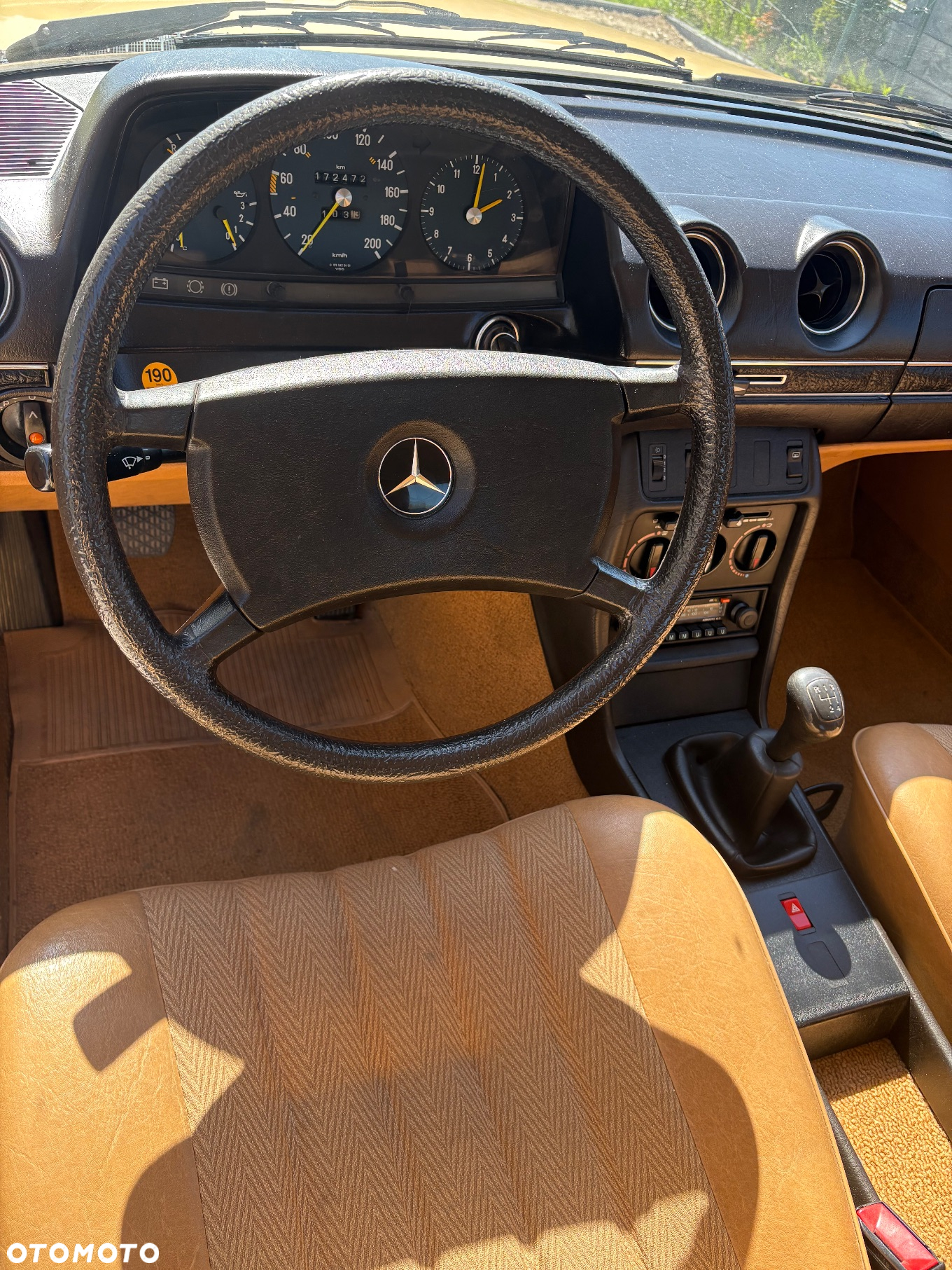 Mercedes-Benz W123 - 11