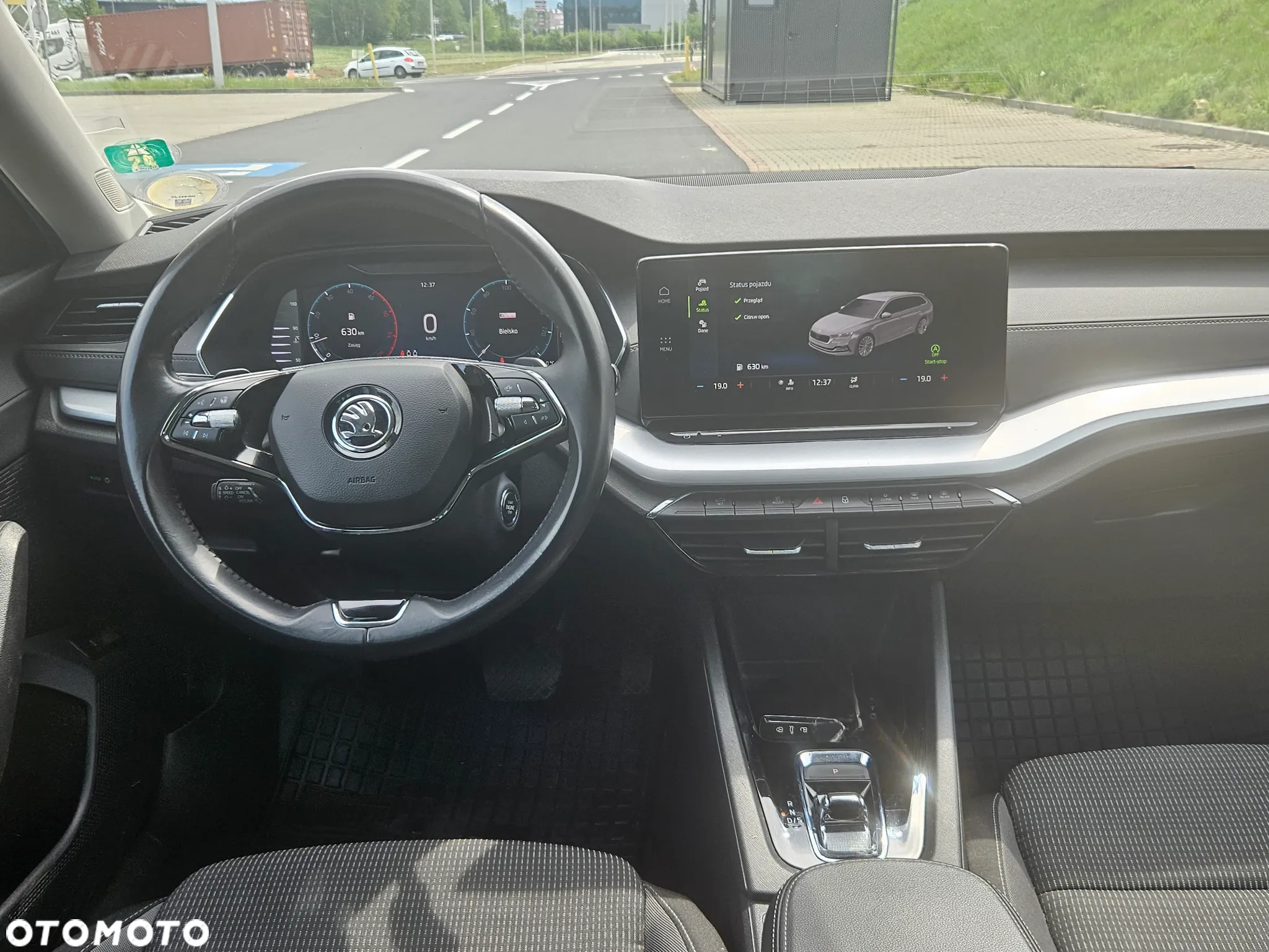 Skoda Octavia 2.0 TDI DSG Sportline - 9