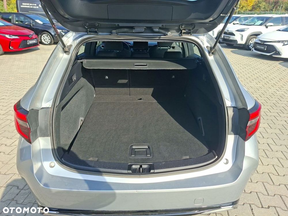 Toyota Corolla 1.8 Hybrid Comfort - 17