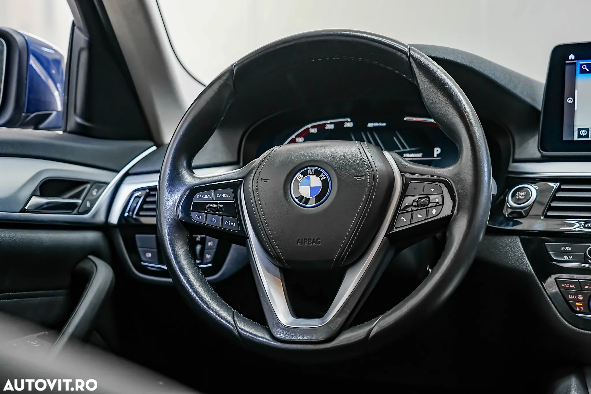 BMW Seria 5 530e xDrive AT PHEV - 28