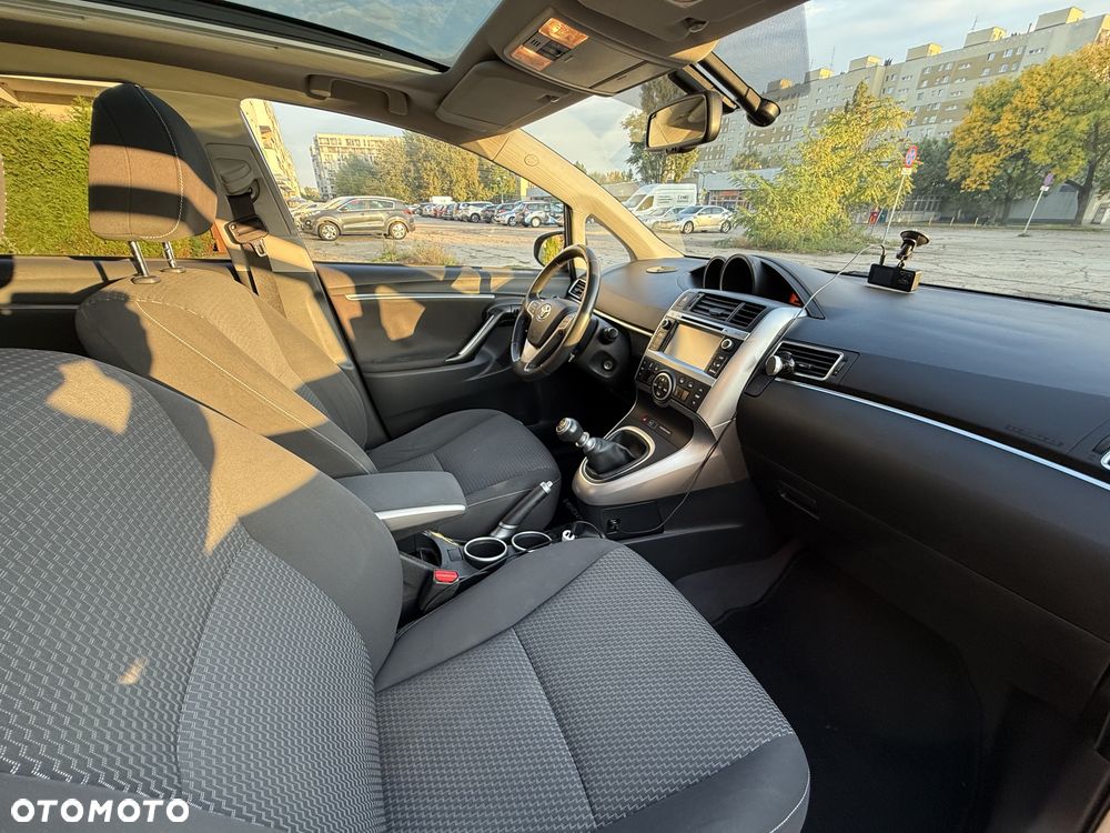 Toyota Verso 1.6 D-4D Prestige 7os - 20