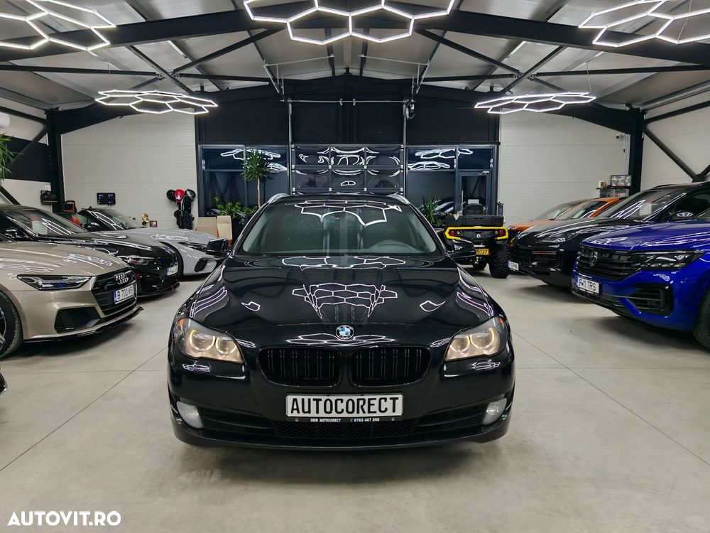 BMW Seria 5 525d xDrive Touring Sport-Aut. - 1