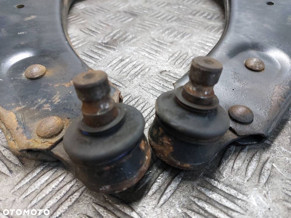 WAHACZ LEWY PRZÓD + PRAWY PRZÓD FORD FOCUS MK1 - 2
