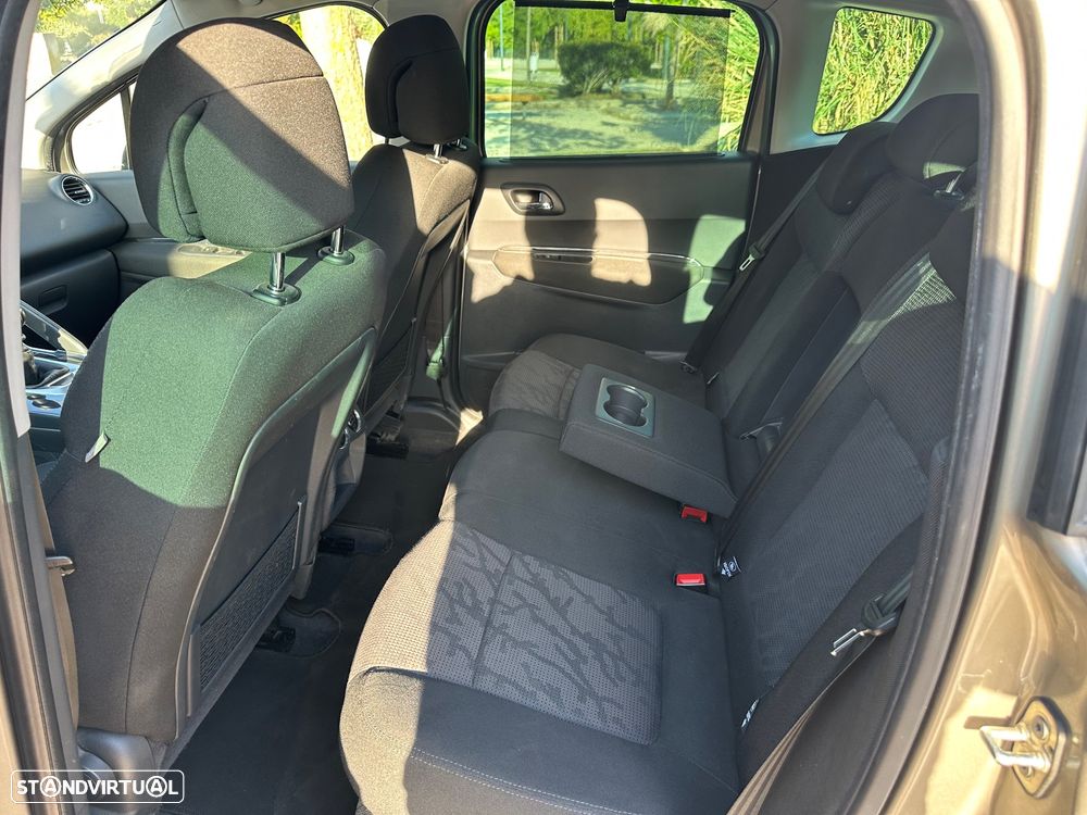 Peugeot 3008 1.6 HDi Sport - 18