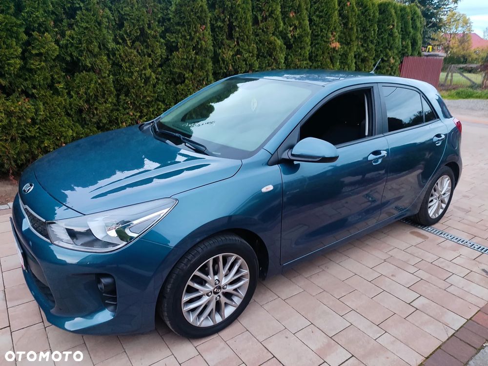 Kia Rio - 23