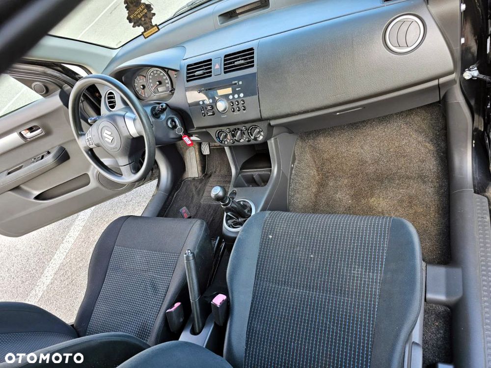 Suzuki Swift 1.3 Comfort - 21