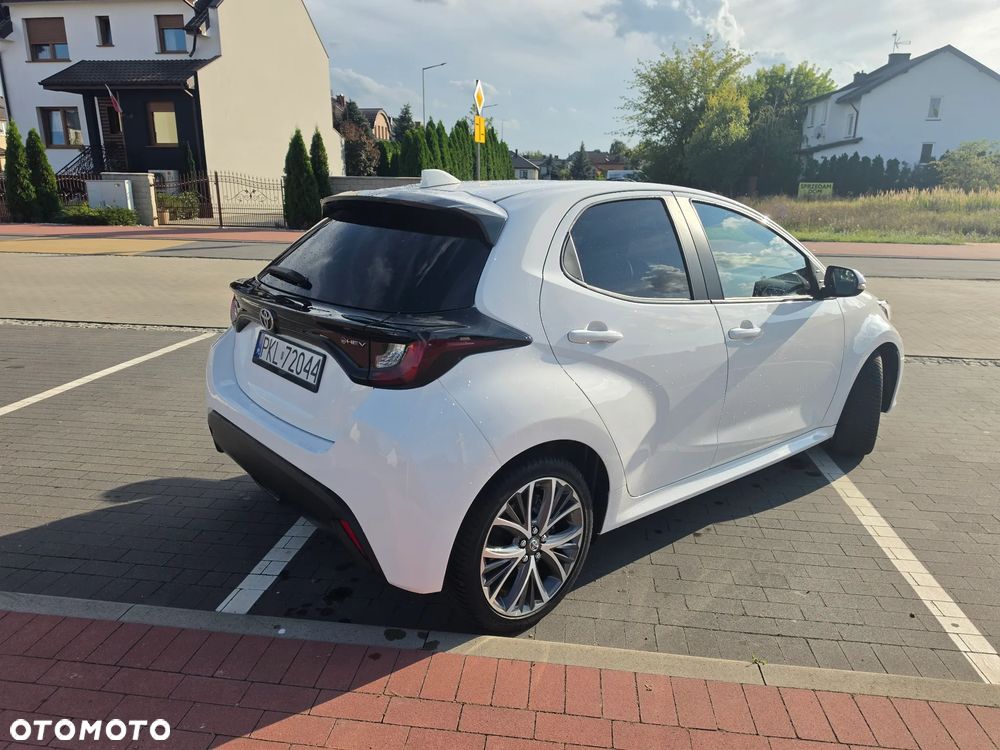 Toyota Yaris Hybrid 1.5 Premiere Edition - 8