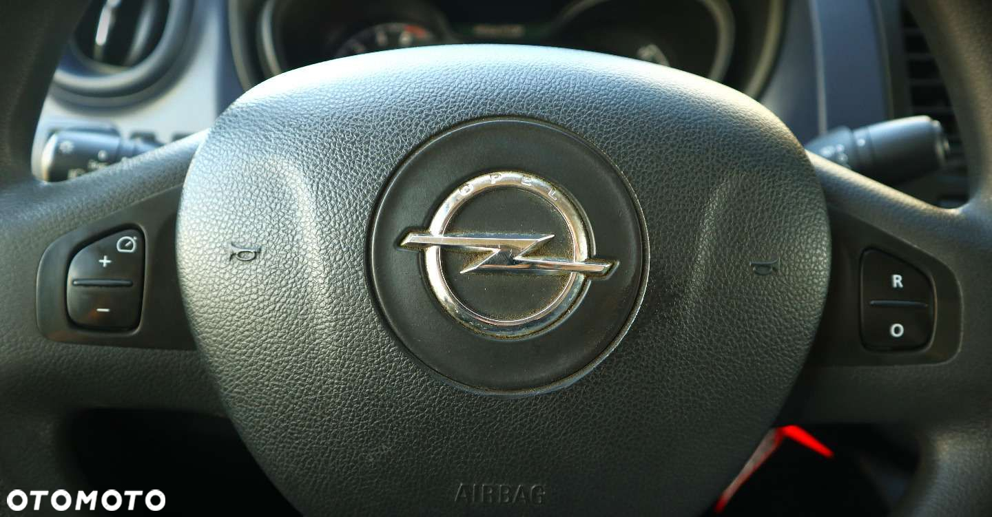 Opel Vivaro - 16