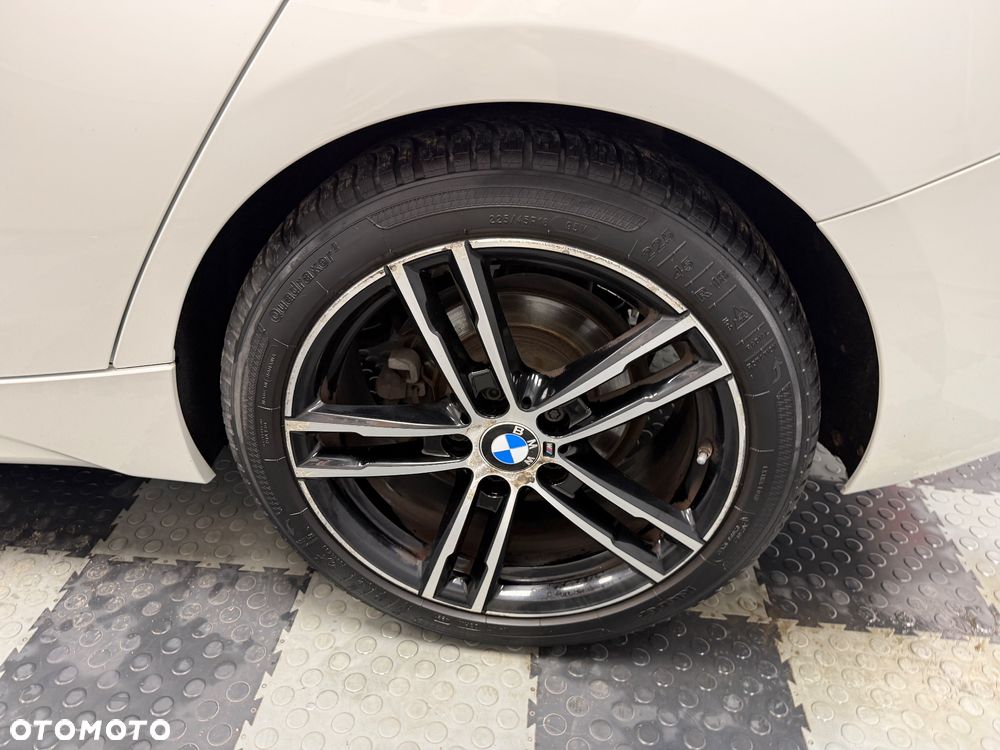 BMW Seria 1 118i - 20