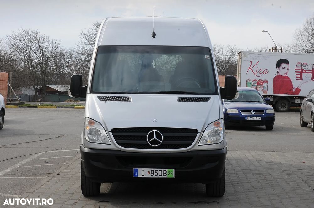 Mercedes-Benz Sprinter - 9