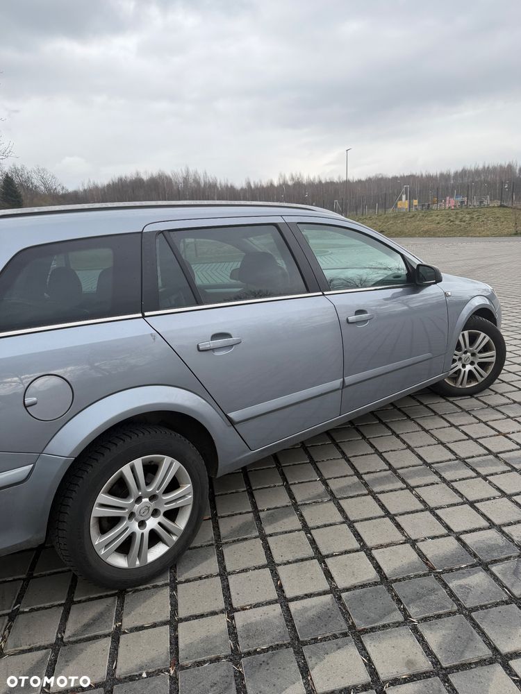 Opel Astra - 4