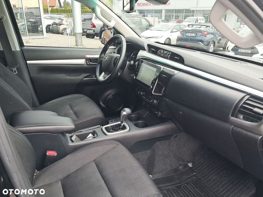 Toyota Hilux 2.8 D-4D Double Cab SR5 4x4 - 14