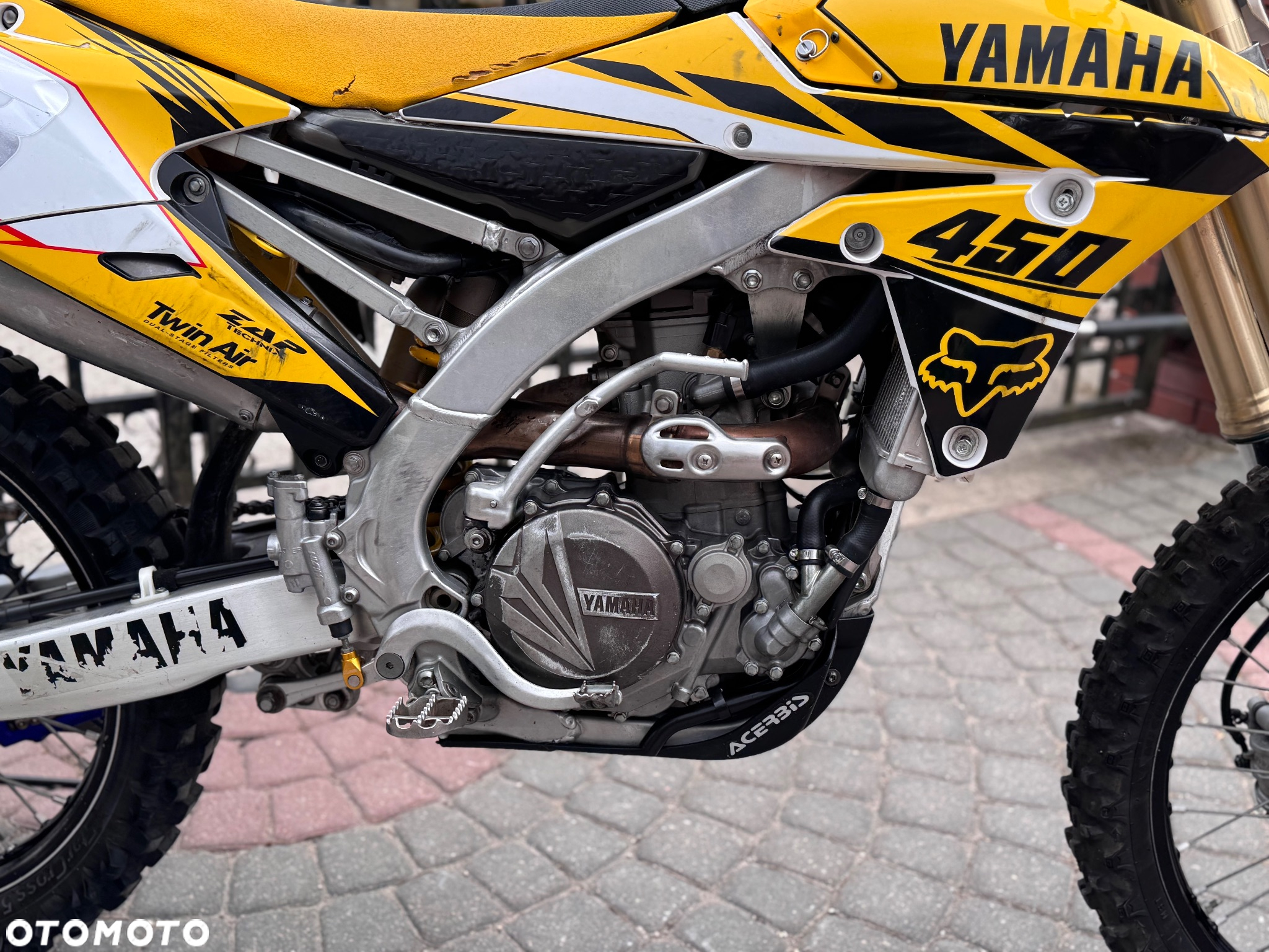 Yamaha YZF - 13
