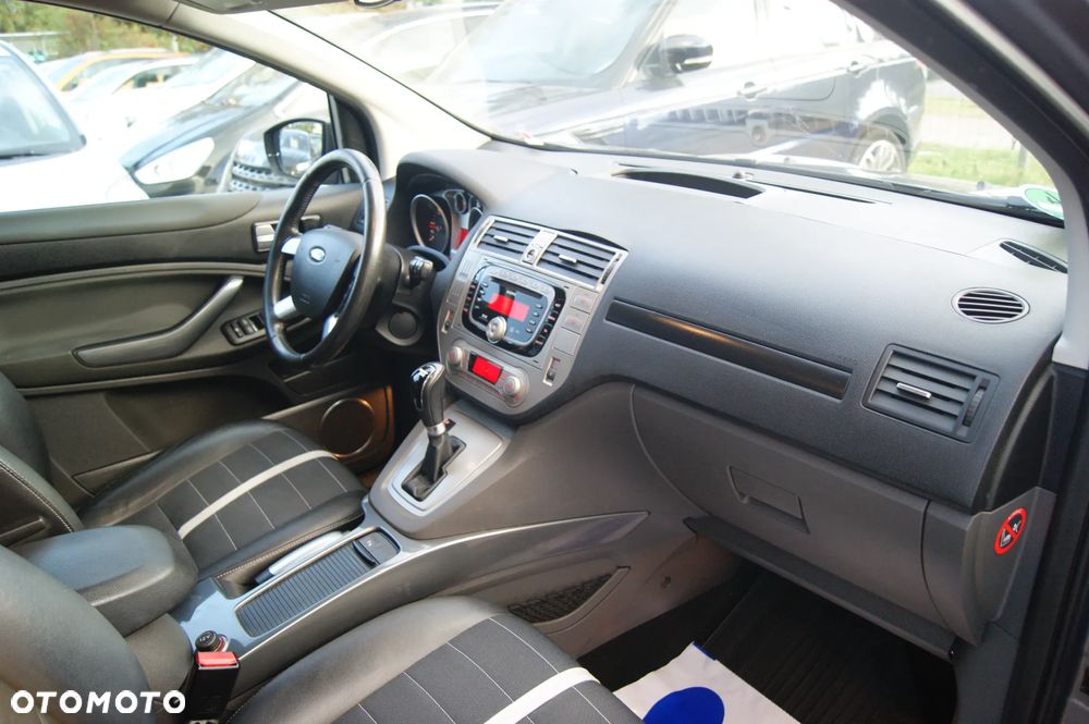 Ford Kuga 2.0 TDCi 4WD Titanium - 38