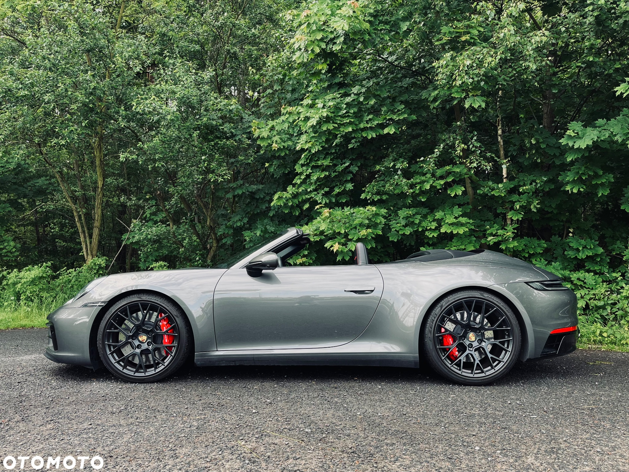 Porsche 911 Carrera 4 GTS Cabrio - 4