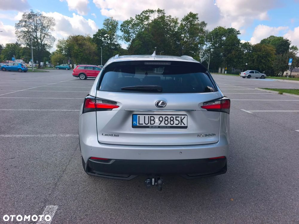 Lexus NX 300h Comfort AWD - 6