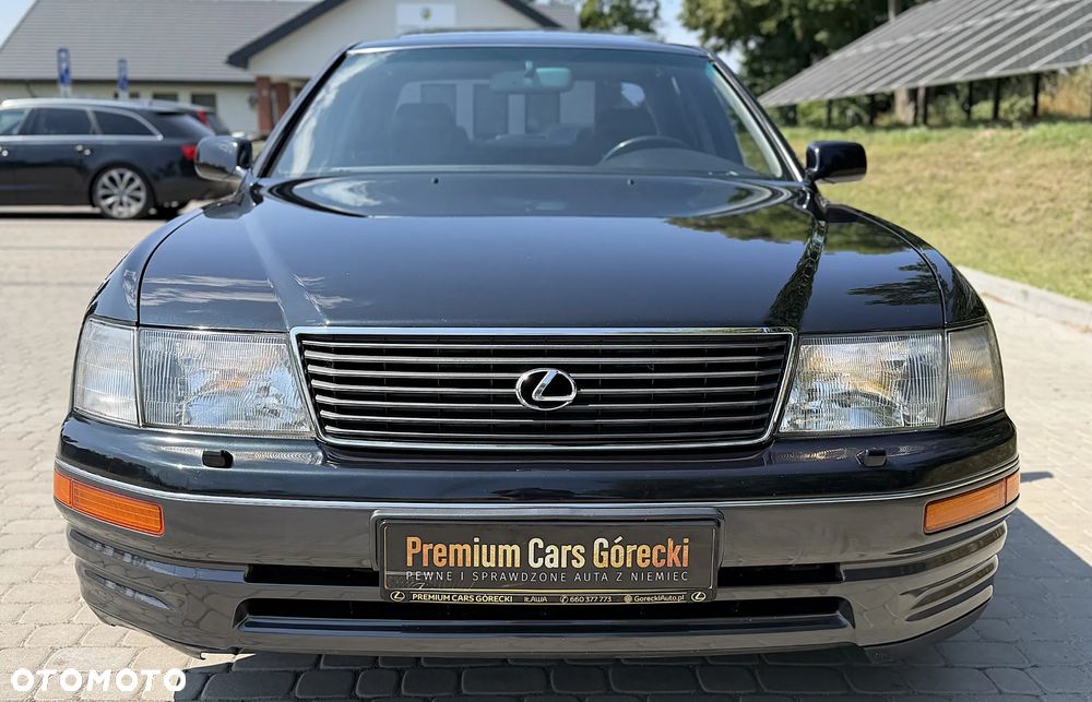Lexus LS - 40