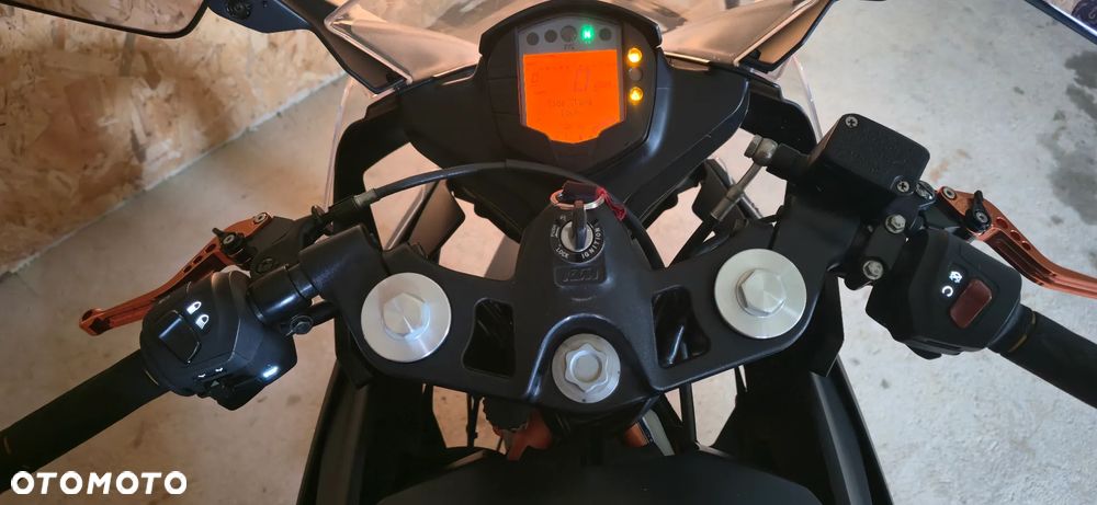KTM RC 125 - 4
