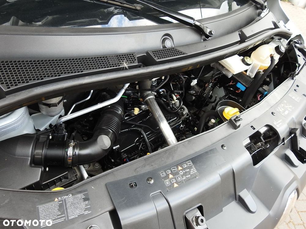 Renault MASTER PLANDEKA 10 PALET WEBASTO KLIMATYZACJA TEMPOMAT LEDY PNEUMATYKA  165KM - 26