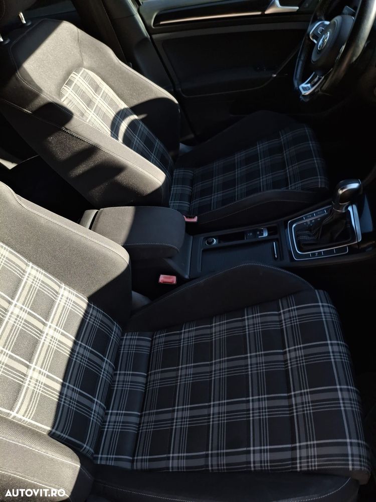 Volkswagen Golf GTD (BlueMotion Technology) DSG - 11