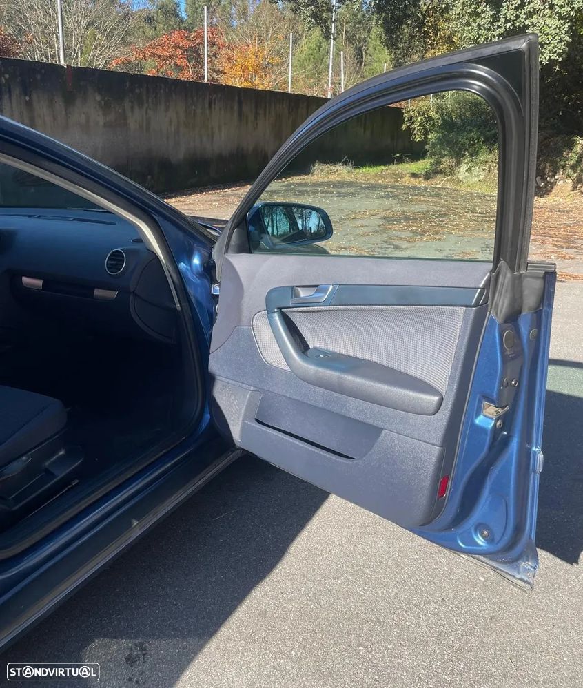 Audi A3 Sportback 2.0 TDi Attraction - 8