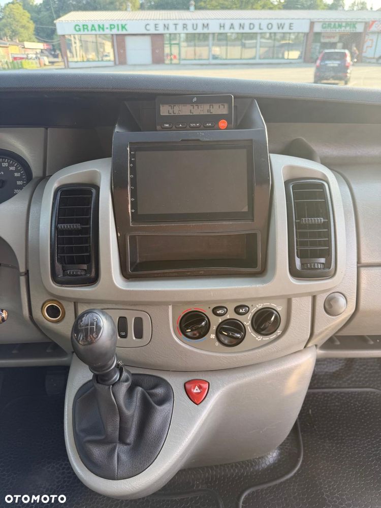Opel Vivaro L2H1 2.9t - 9