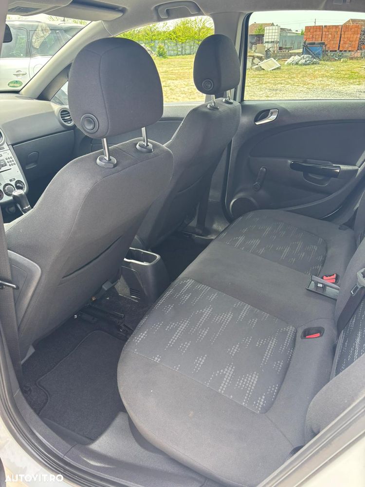 Opel Corsa Standard - 7