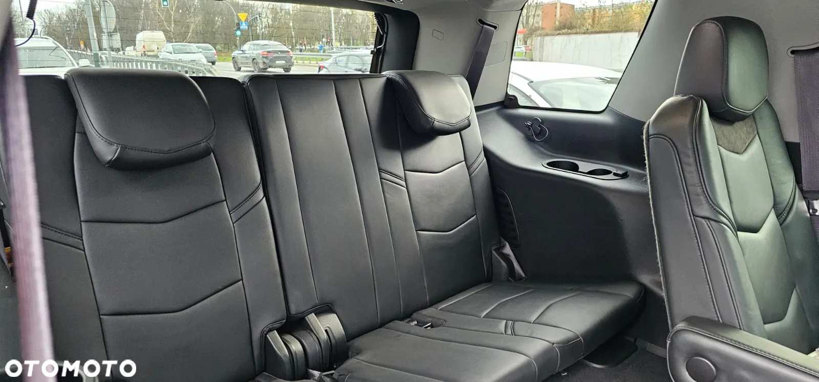 Cadillac Escalade 6.2 V8 AWD AT Premium - 11