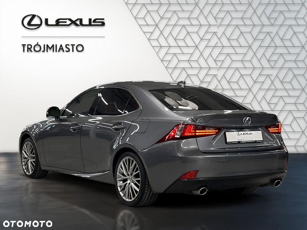 Lexus IS 200t Prestige - 4