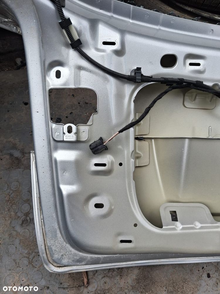 Klapa bagażnika VW GOLF V PLUS  srebrna   ITALIA!  OE - 3