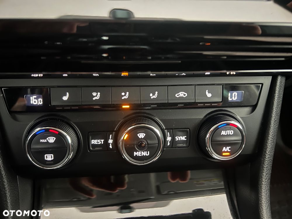 Skoda Superb - 36