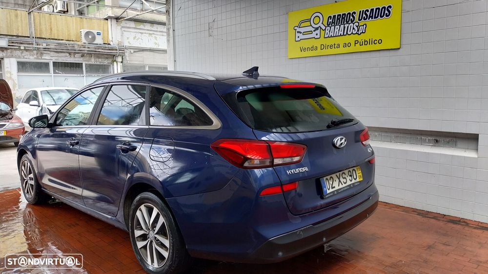 Hyundai i30 SW 1.6 CRDi Style+Navi - 16