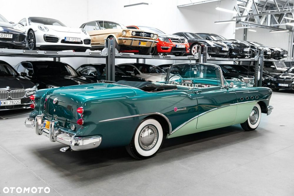 Buick Roadmaster - 9