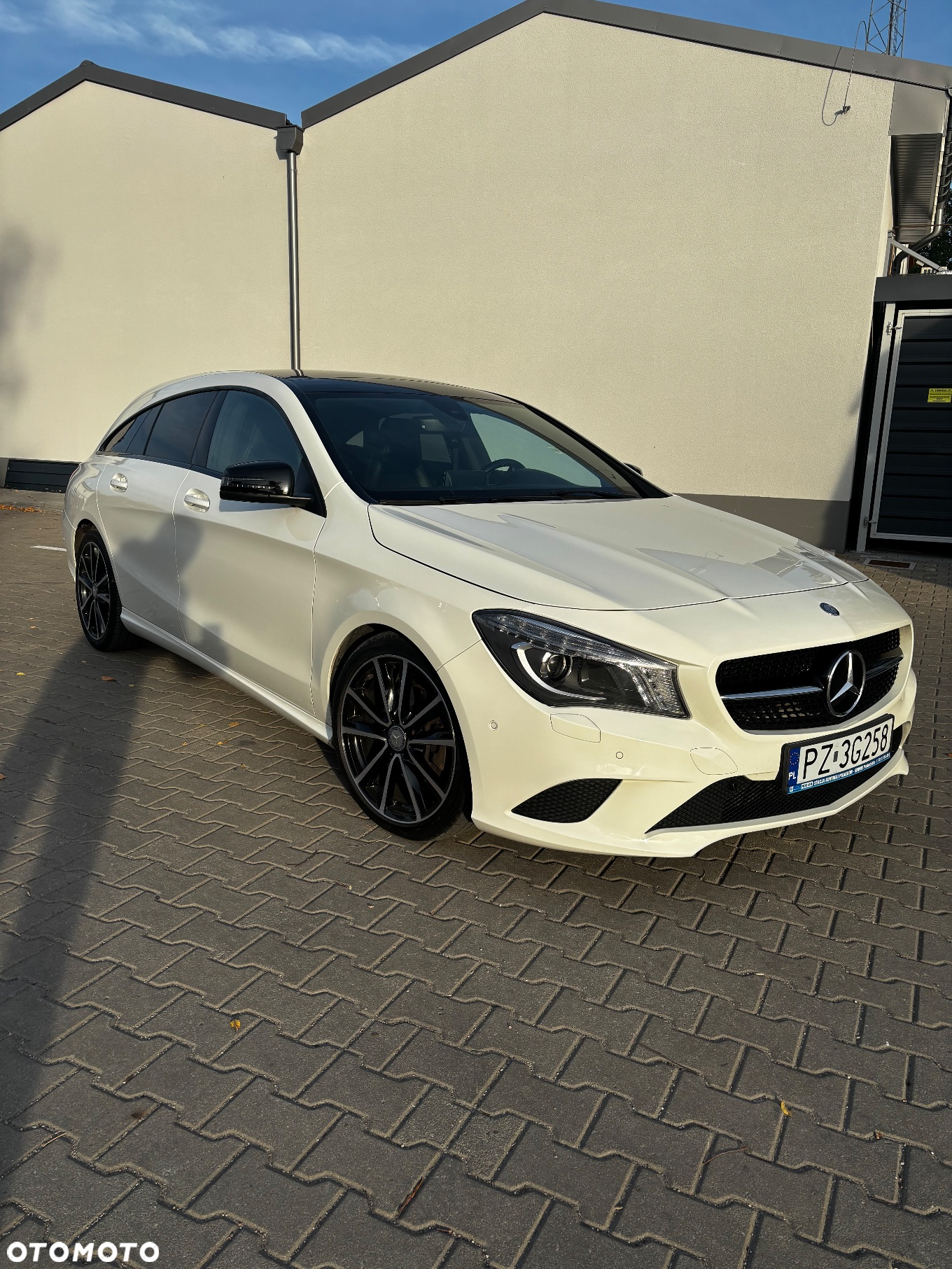 Mercedes-Benz CLA - 2