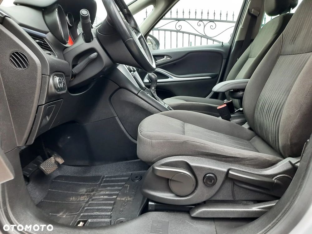 Opel Zafira - 13