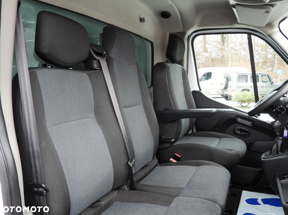 Renault MASTER PLANDEKA 10 PALET WEBASTO TEMPOMAT LEDY PNEUMATYKA KLIMATYZACJA  165KM - 38