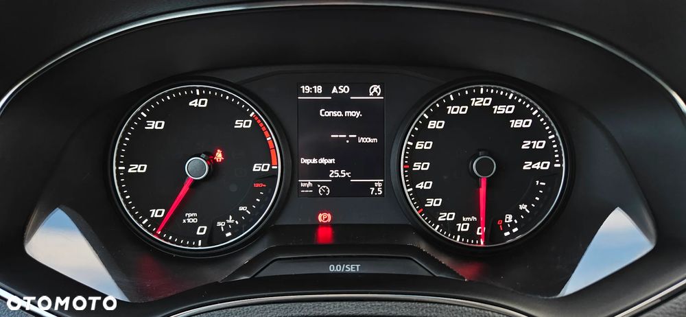 Seat Arona 1.6 TDI XCELLENCE - 12