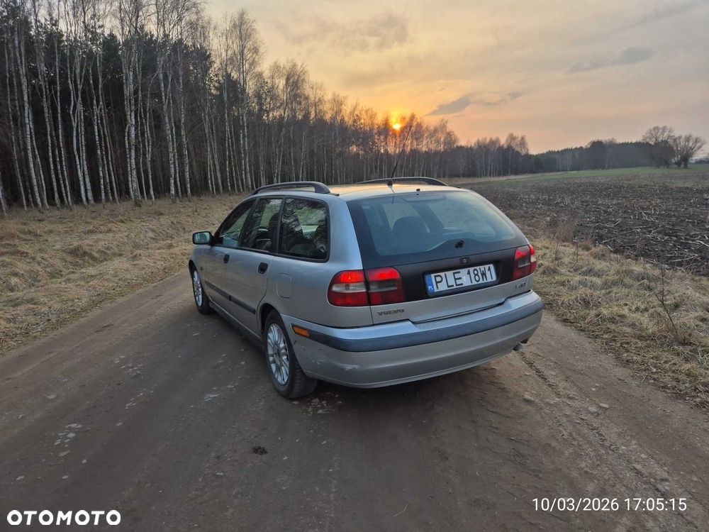 Volvo V40 - 4