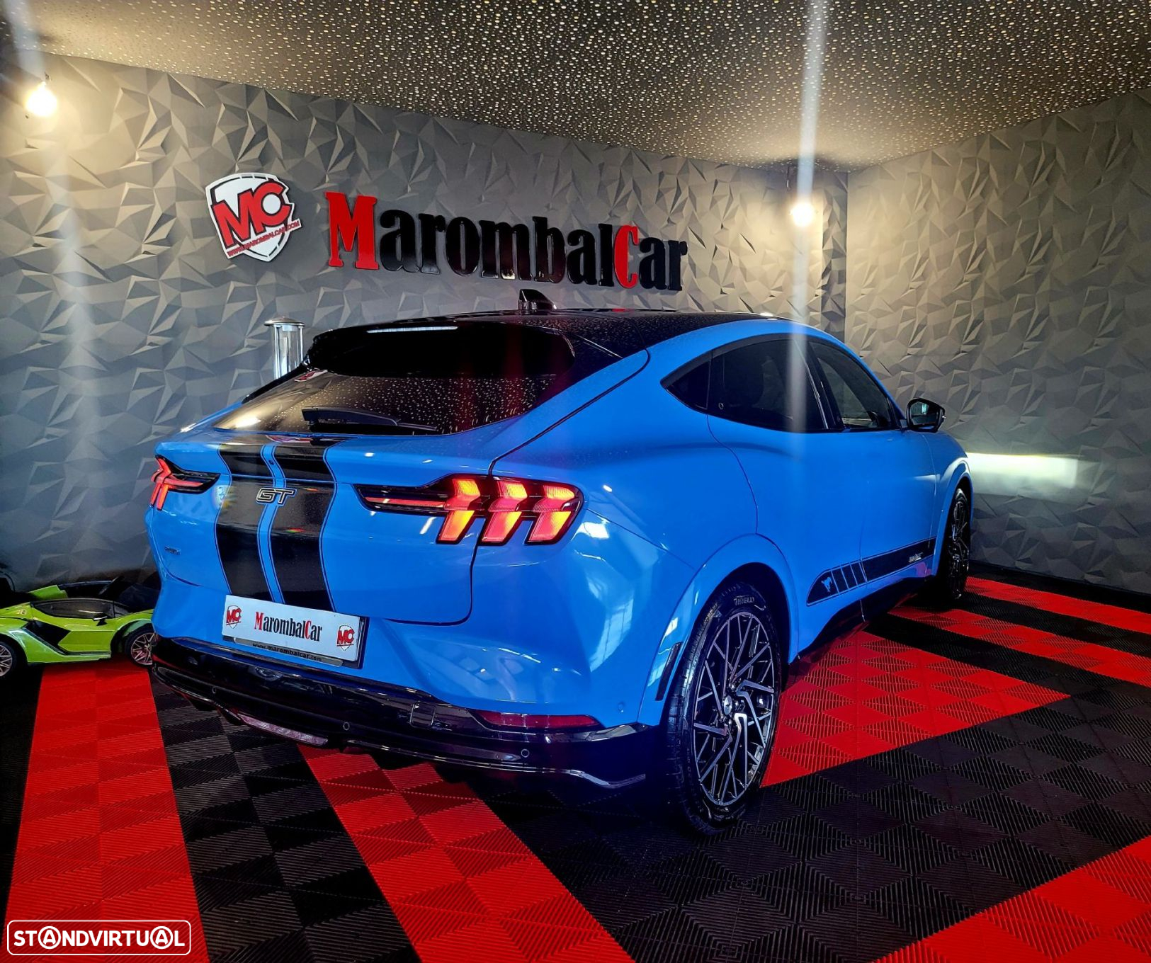 Ford Mustang Mach-E GT AWD - 2
