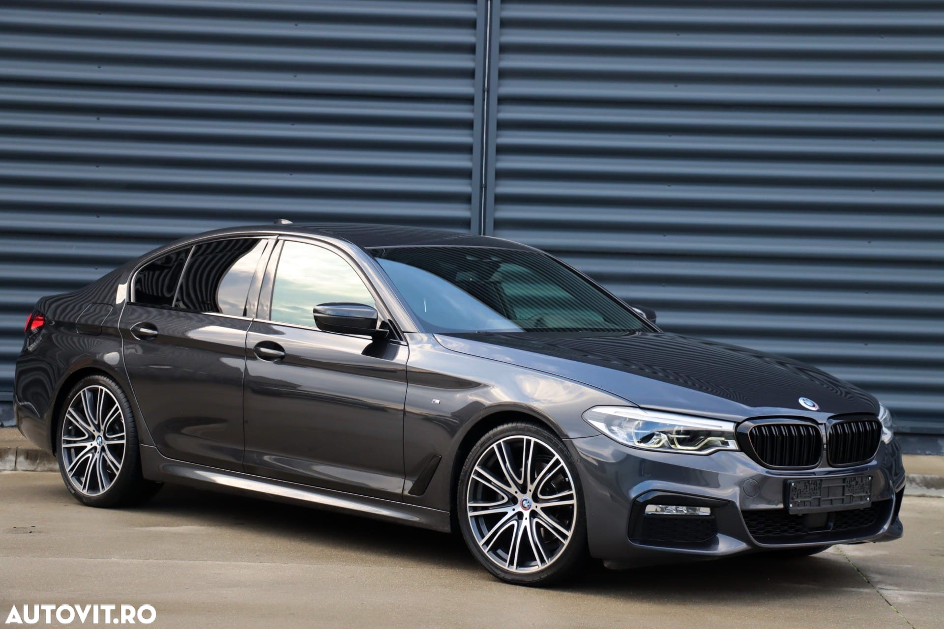 BMW Seria 5 520d Aut. M Sport Edition - 16